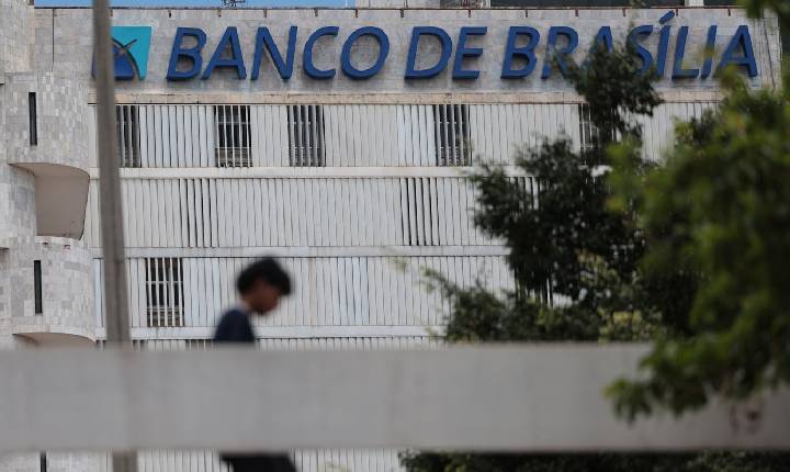 BRB firma acordo para transferir ativos comprados do Banco Master