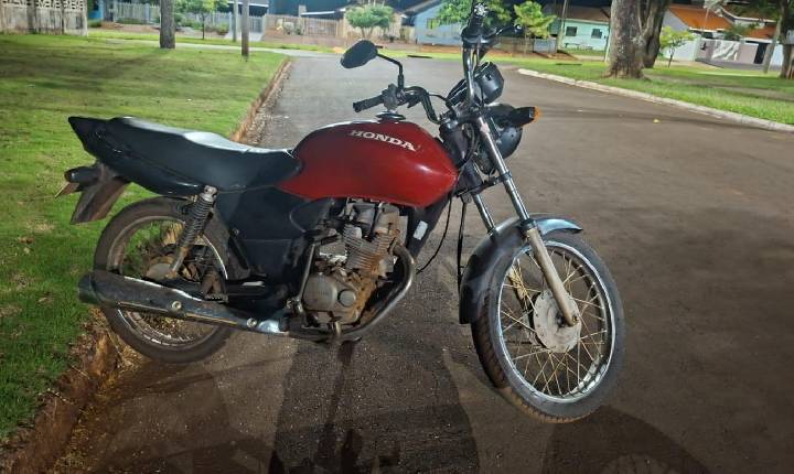 Indivíduo é preso pilotando motocicleta furtada em Toledo