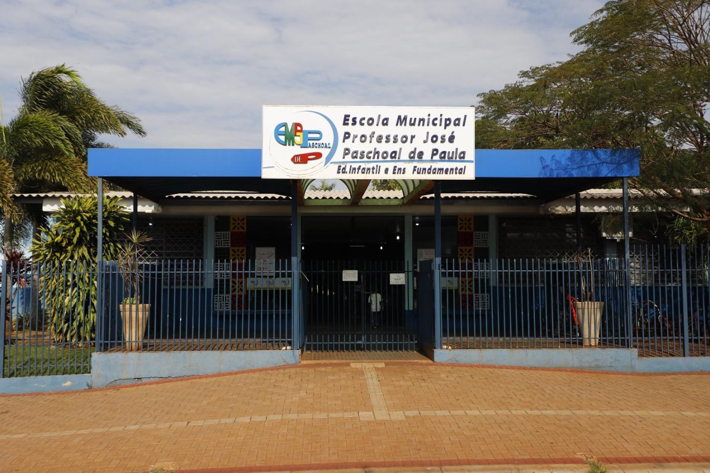 Assis Chateaubriand aprova adesão ao Programa Escola Municipal Cívico-Militar