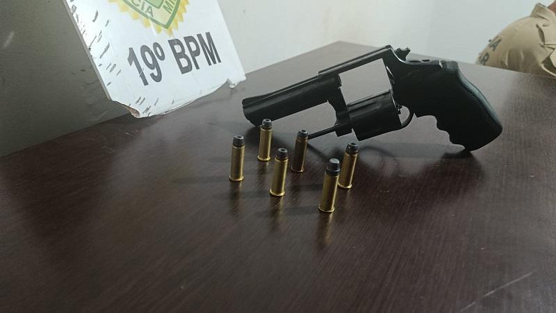 Condutor embriagado é flagrado com revólver durante operação em São Pedro do Iguaçu