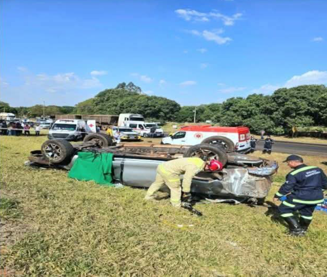 MULHER DE 38 ANOS MORRE EM ACIDENTE NA PR-463 EM PARANACITY