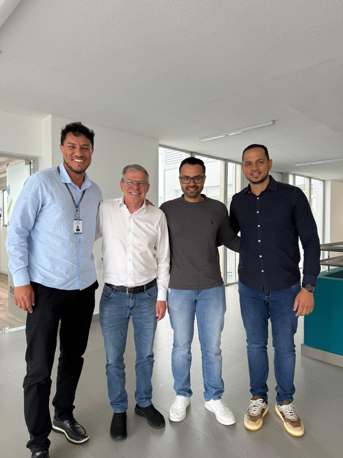 Condomínio do Idoso foi tratado na Cohapar