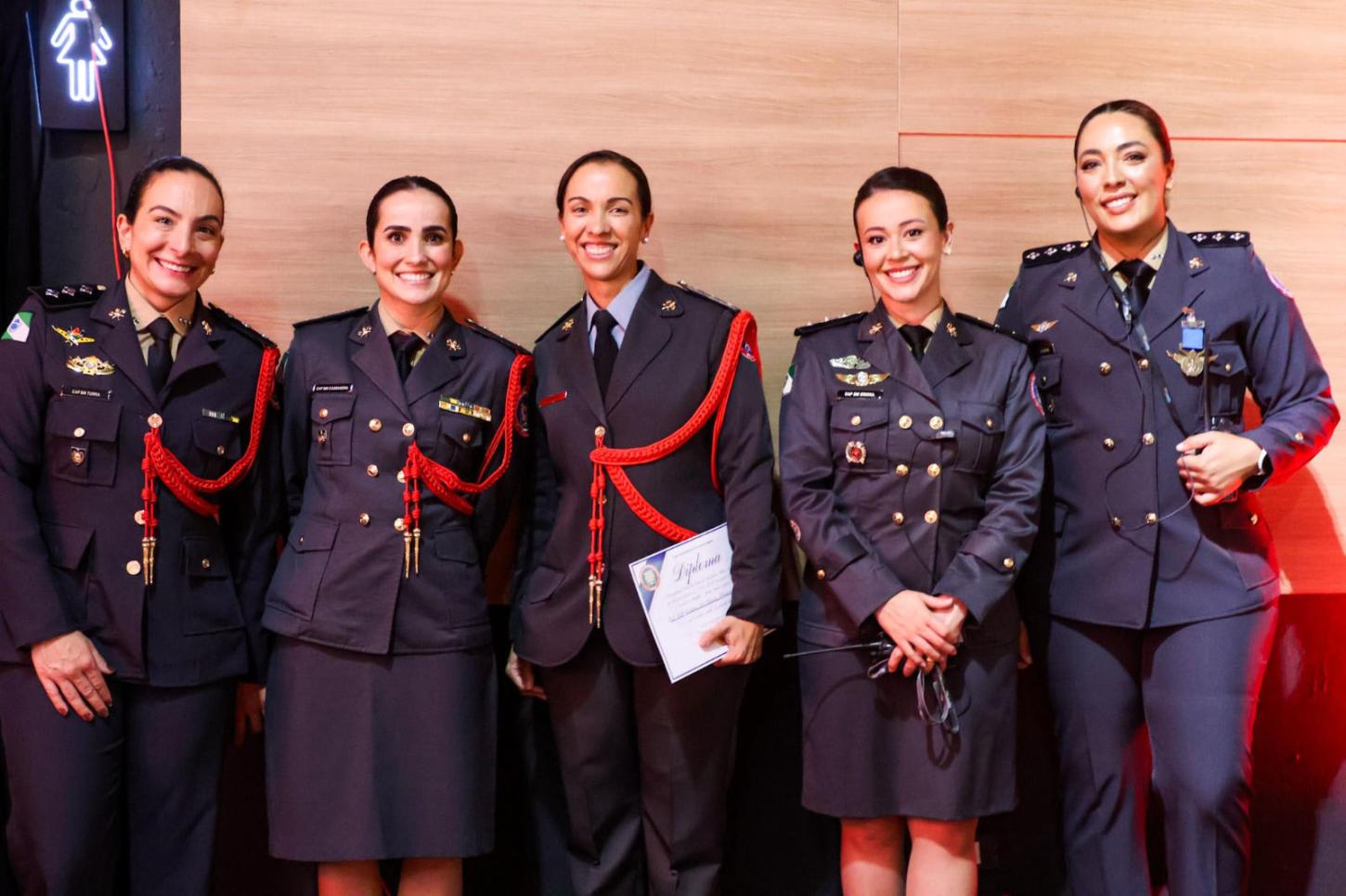 Encontro Nacional de Bombeiras no Paraná celebra 20 anos da entrada das mulheres no CBMPR
