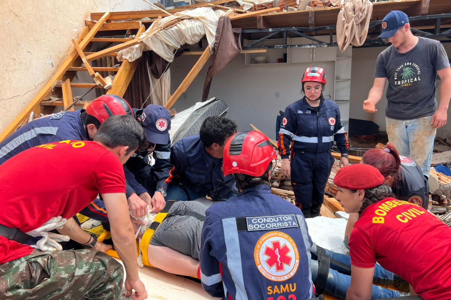 Agilidade do Samu e apoio de 50 socorristas foram fundamentais para os atendimentos das vítimas do tornado