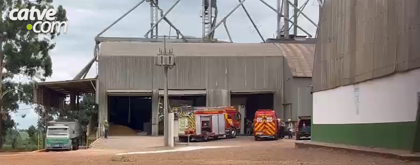 Após 2h40, trabalhador soterrado é resgatado em Cascavel