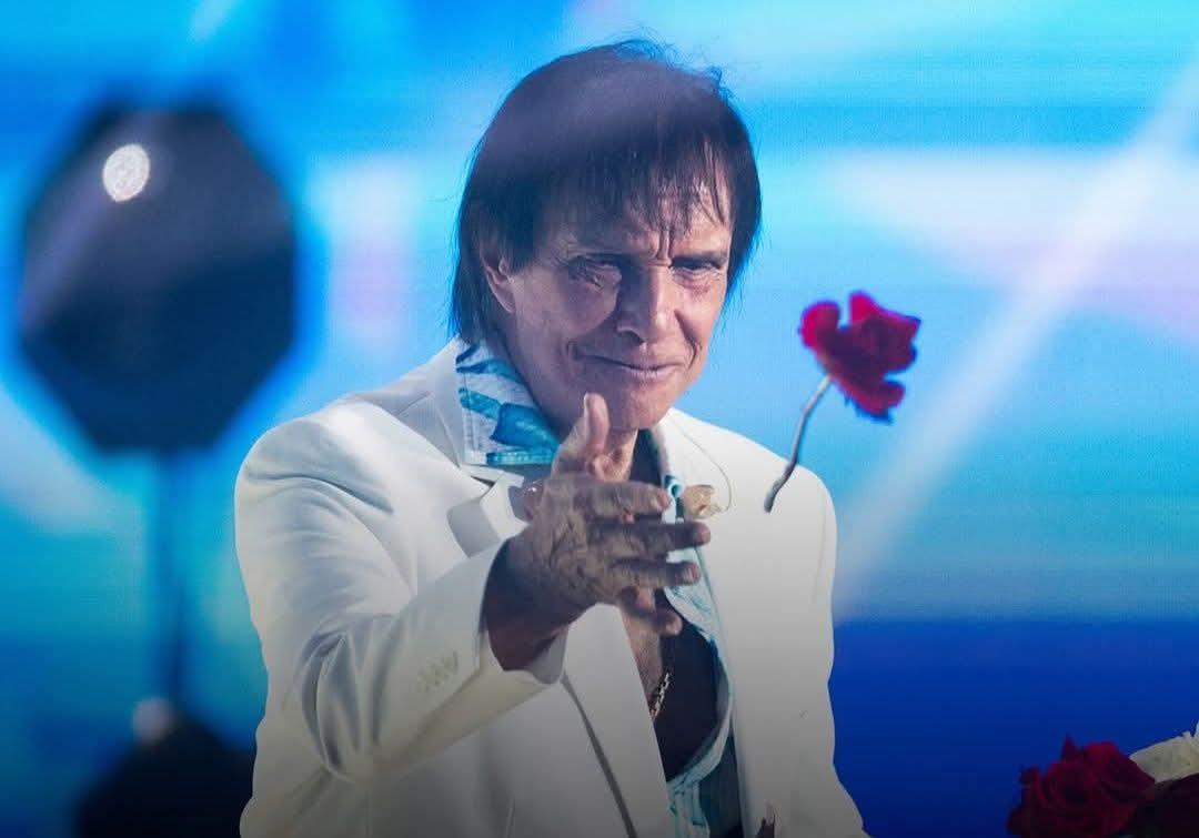 Rei Roberto Carlos sobre acidente com veículo