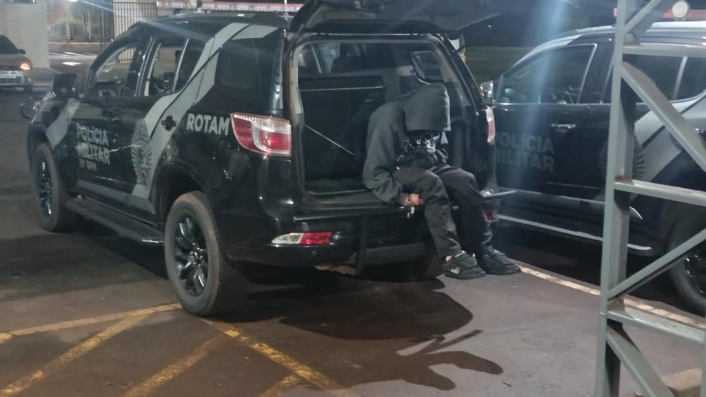 Suspeita de tráfico termina com apreensão de drogas e veículos em Toledo