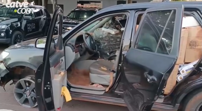 Veículo carregado com cigarros e defensivos contrabandeados é abandonado após perseguição em Toledo