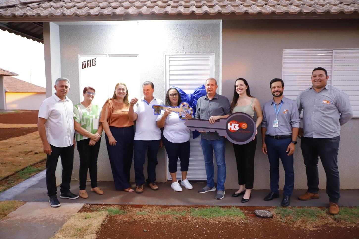 Micheletto entrega 30 Casas em Bragantina