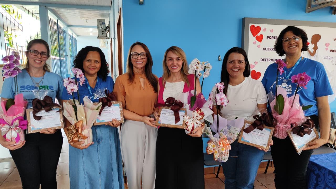 Cerimônia reconhece profissionais da educação pelo trabalho no Programa Educa Juntos