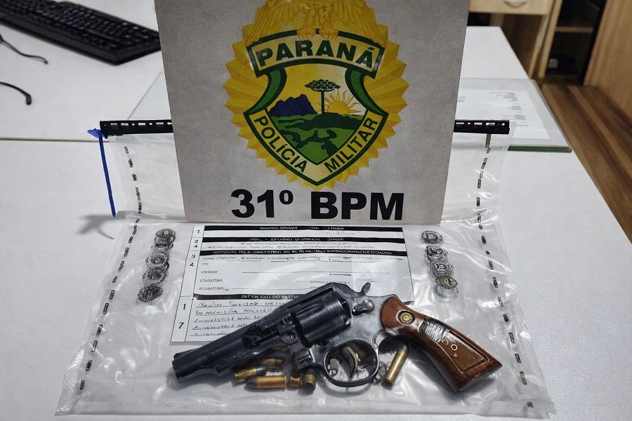 Em Assis Chateaubriand após denúncia indivíduo é preso portando revolver municiado e ainda estava embriagado