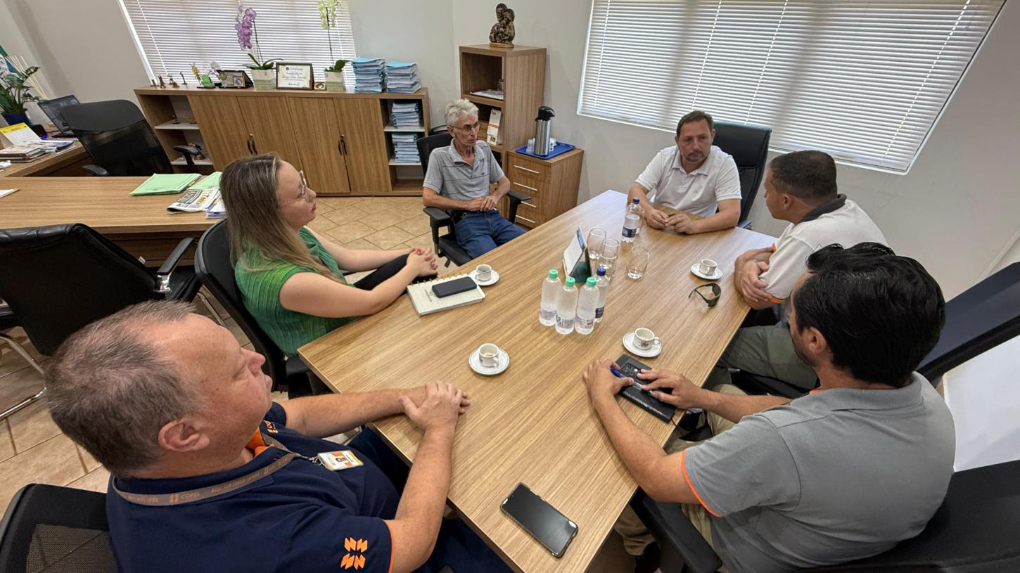 Prefeito de Maripá recebe equipe da Copel para tratar de melhorias no fornecimento de energia