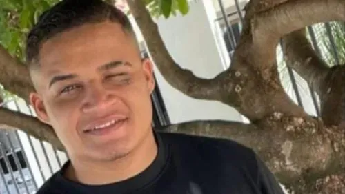 Quem era o jovem morto a tiros durante a madrugada deste sábado?