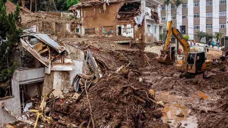 Tragédia pelas fortes chuvas em Minas Gerais já causaram mais de 70 mortes