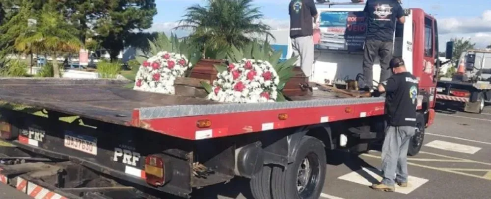 Guincheiro é morto pelo sobrinho e recebe despedida emocionante