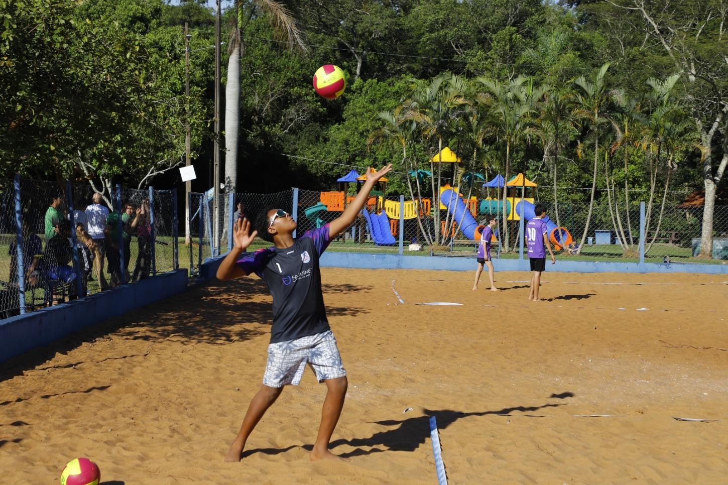 Horto Municipal e GETAN recebem disputas intensas dos Jogos Escolares